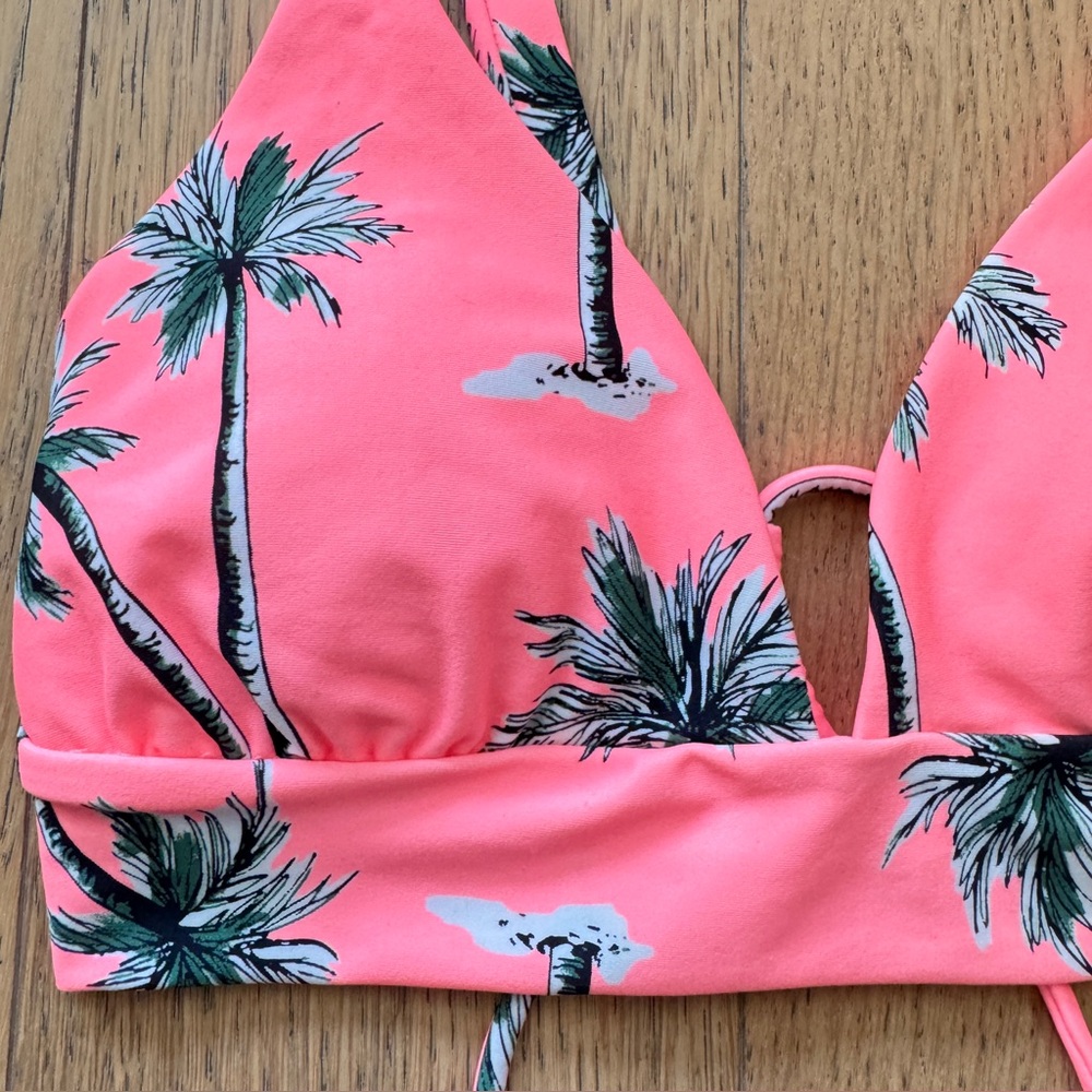 Eidon Pink Tropical Print Bikini Top Size S - NWT - Picture 2 of 5